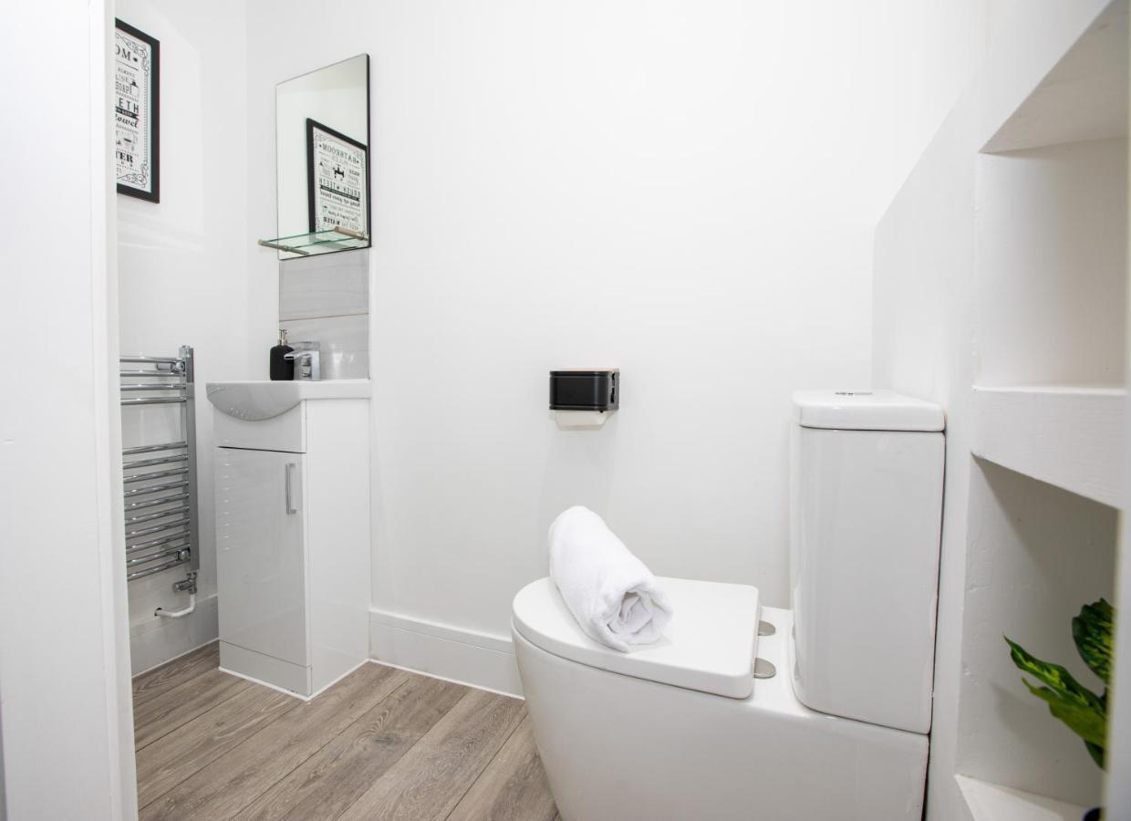 Stylish Stay Near The Stadium Walk To The Action Liverpool Extérieur photo