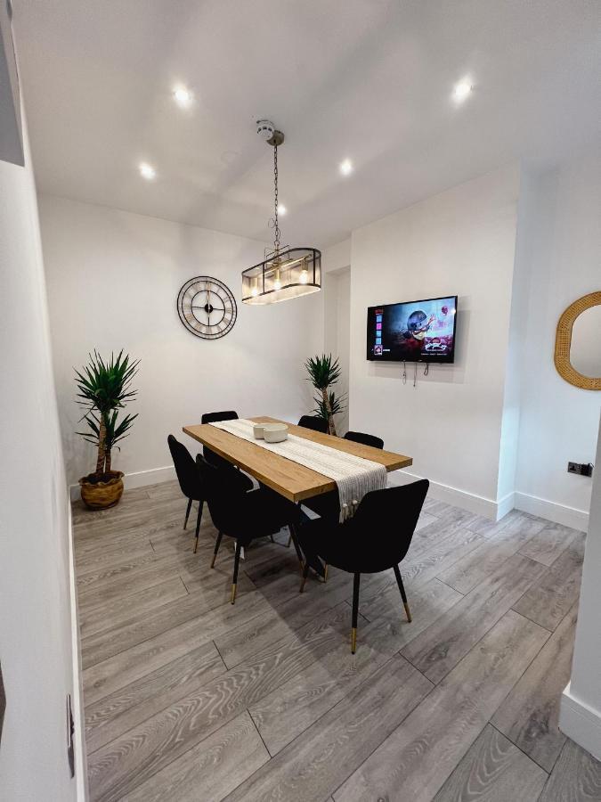 Stylish Stay Near The Stadium Walk To The Action Liverpool Extérieur photo