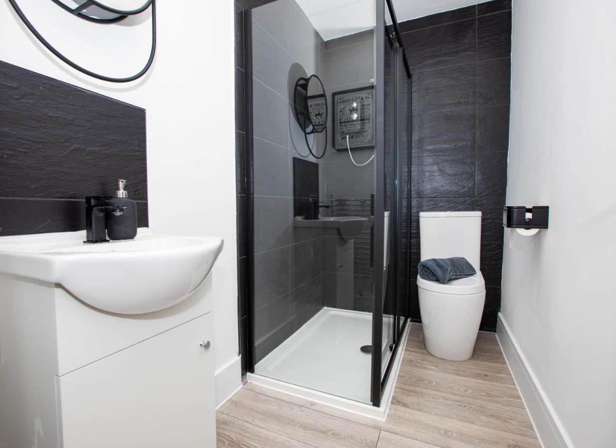 Stylish Stay Near The Stadium Walk To The Action Liverpool Extérieur photo